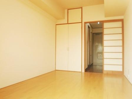 メゾン類光の居間・リビング