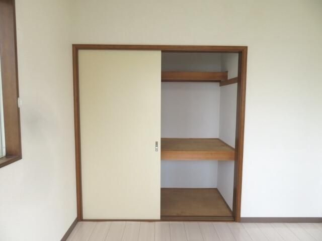 グランディールＡの収納