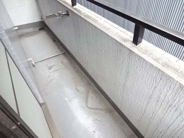 中島ＩＣハイツのバルコニー