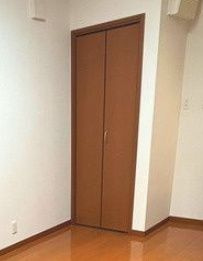 キャステールの内装