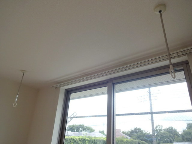 Ｋハウスの内装|★雨の日も安心の室内物干しフック★