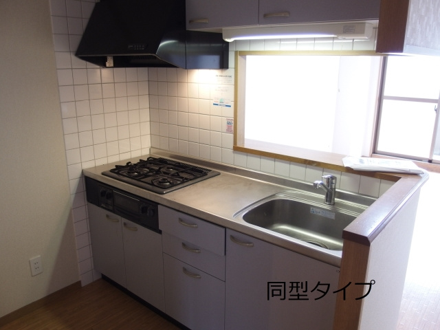 天神山マンションⅡ号館のキッチン