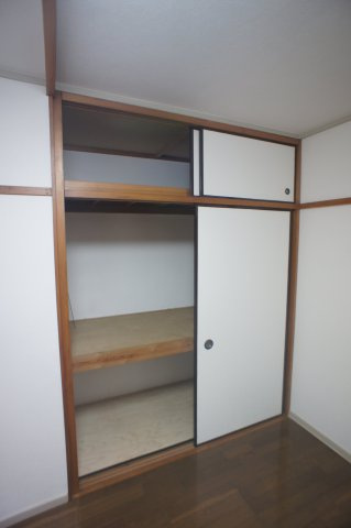 大野ハイツの収納