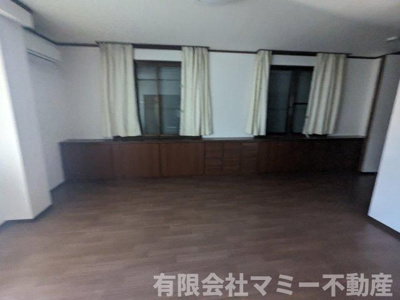 【居間・リビング】 | 久保田1丁目住居付店舗