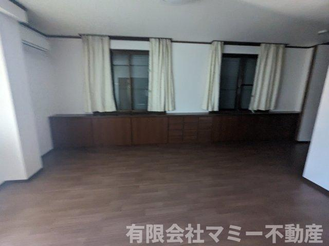 【居間・リビング】 | 久保田1丁目住居付店舗