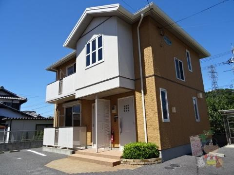 シャーメゾン湊七番館