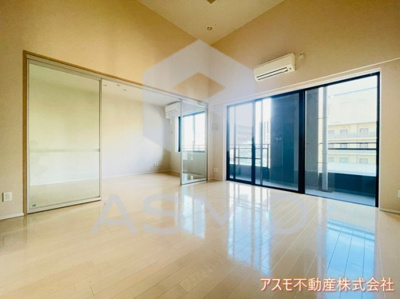 【居間・リビング】 | The kitahama | ※建物内別間取参考写真