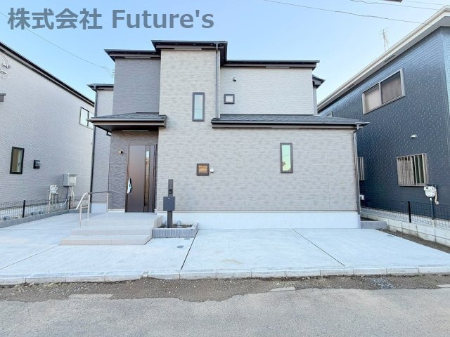 三郷市高州1丁目　新築戸建　全2棟　A号棟の外観|バス停が近く駅までのアクセスも良好◎