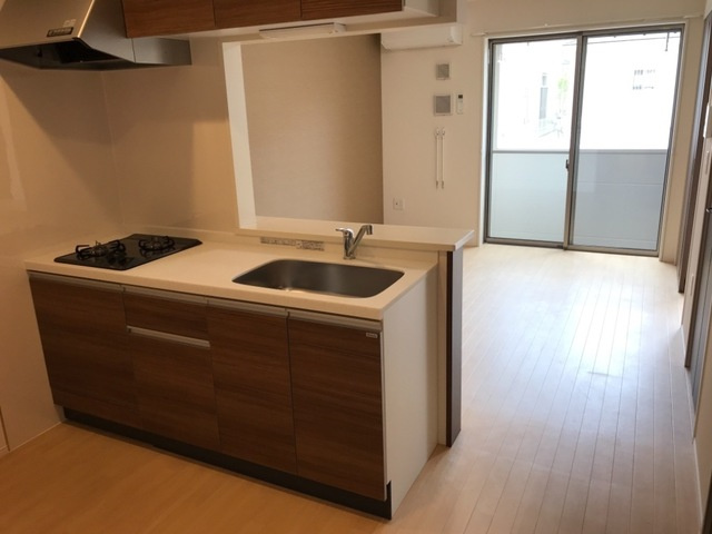 鎌倉市笛田３丁目のアパートのキッチン