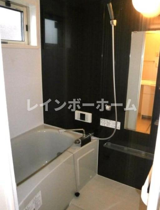 和光市下新倉２丁目のアパートの浴室