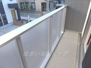 ダン・ルミエールのバルコニー