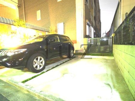ベルフィオーレ日吉の駐車場