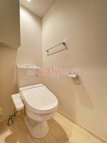 プリムローズのトイレ|落ち着いた色調のトイレです