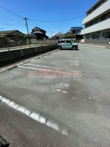 プリムローズの駐車場|駐車場完備です