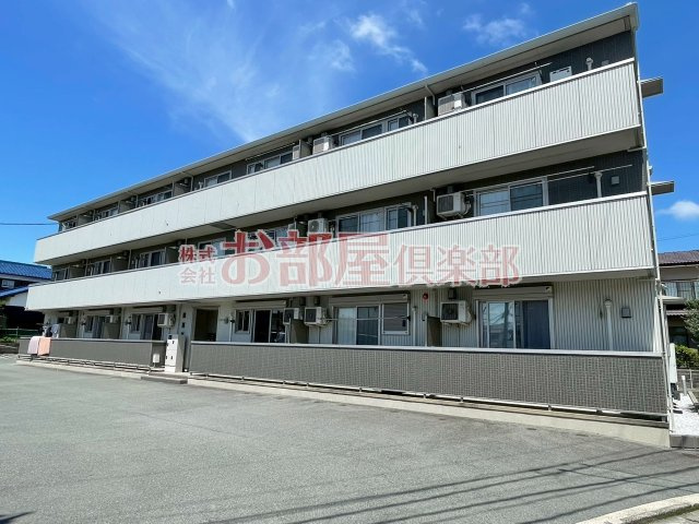 プリムローズの周辺|落ち着いた雰囲気の外観です