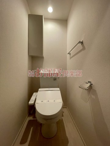 プリムローズのトイレ|落ち着いた色調のトイレです