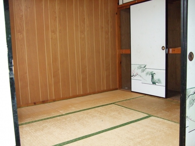 前川アパートの和室|現況優先とします。