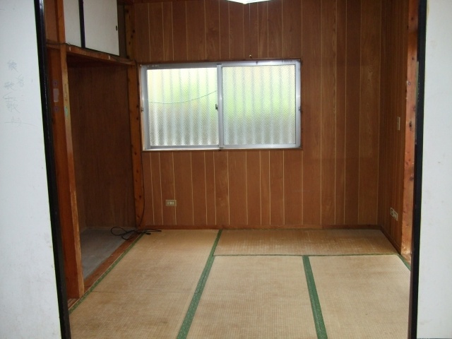 前川アパートの和室|現況優先とします。