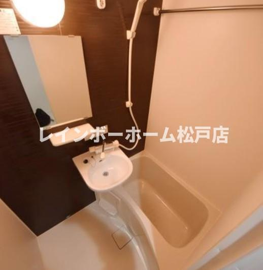 特典：仲介手数料が無料です!!の浴室|日々の疲れを癒すお風呂付です