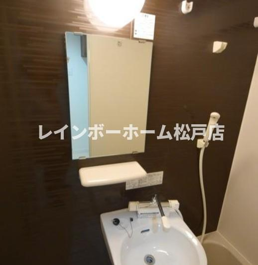 特典：仲介手数料が無料です!!の洗面所|忙しい朝には欠かせない洗面所です