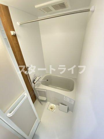 大阪市淀川区木川東１丁目のアパートの浴室