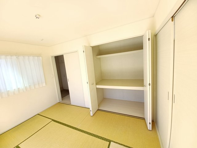 東松山市加美町2-7戸建の和室|い草の香りが落ち着く素敵な和室です