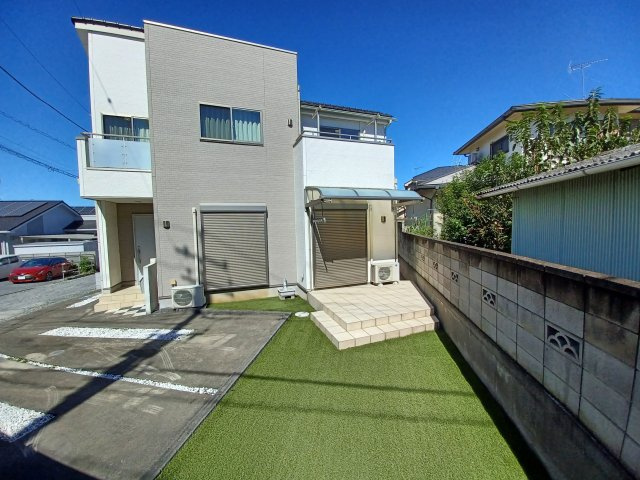 東松山市加美町2-7戸建の外観|建物外観を気になさる方へ、見た目の良い物件です