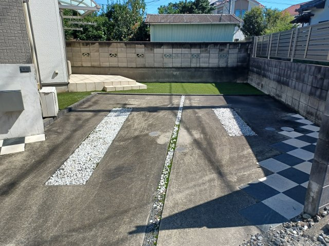 東松山市加美町2-7戸建の駐車場|駐車場があるので、車を買う予定の方も安心です