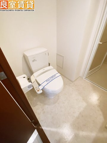 【トイレ】 | ヴァリエ東別院 | ※このお部屋のお写真は同物件の別のお部屋のお写真です。現状優先。