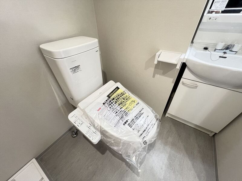 R氷川のトイレ