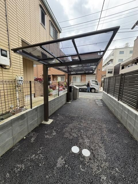 Ｒｅｂｅｒｔｙ竹ノ塚の駐車場