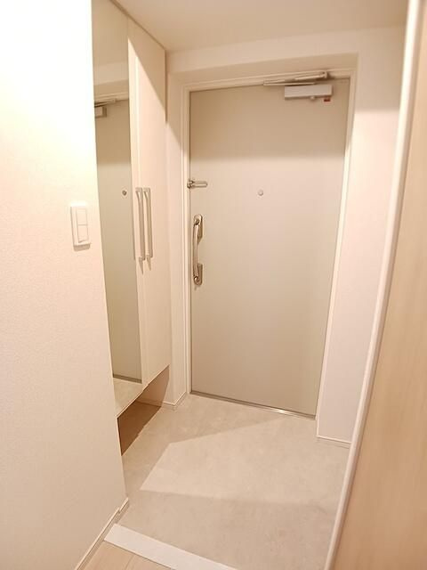 シエロ西竹の塚の玄関