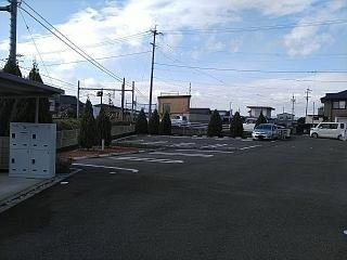グランチェルトの駐車場