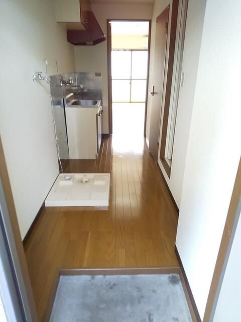 シャルマン草加Ⅱの玄関