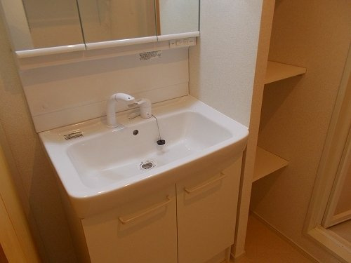 ハレイワＢの洗面所