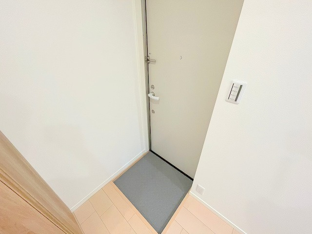 REGIA　OSAKA　CITY　KOMATSUの玄関