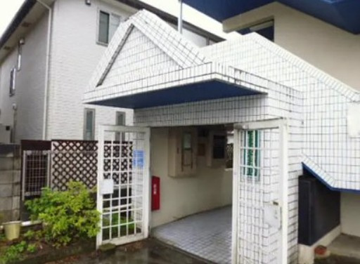 メゾンひまわりのエントランス