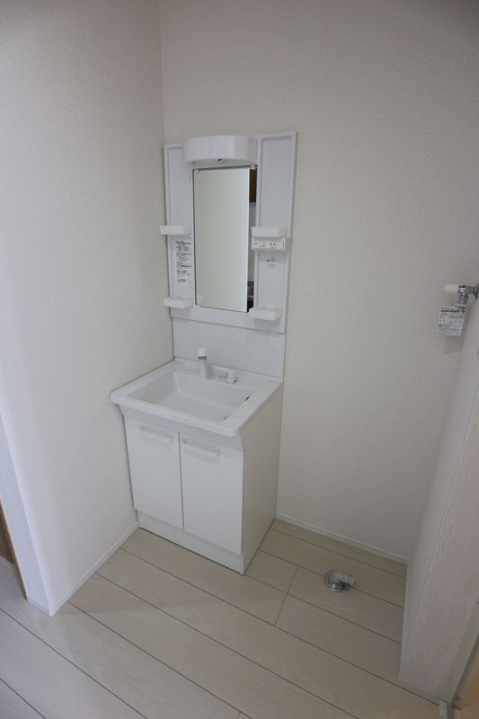 フラットフィールド市川 の独立洗面台