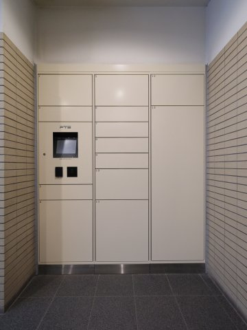 クレストフォルム日本橋人形町の設備|クレストフォルム日本橋人形町：便利な宅配ボックス付きマンションです！