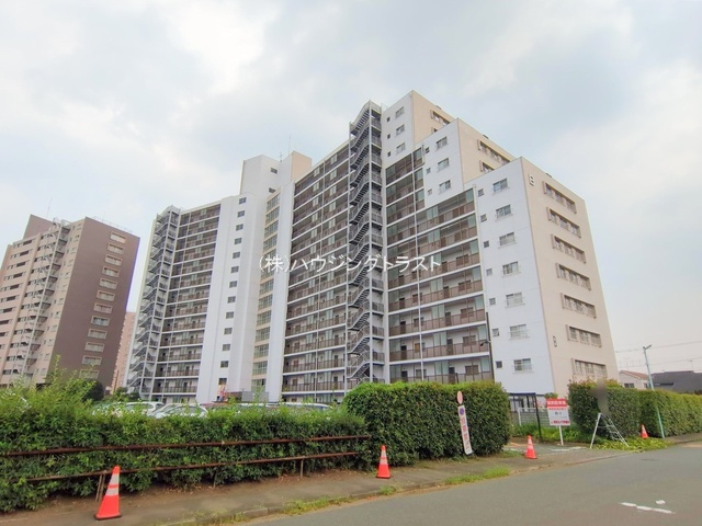 仲介手数料無料　スカイマンションB棟の外観