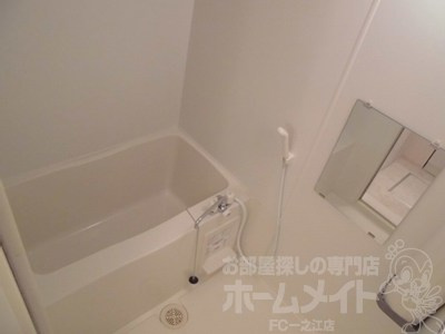 メルベーユ　1号棟の浴室