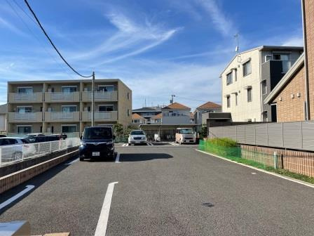 エスポワールの駐車場