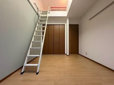 【洋室】 | 吹田市片山町３丁目貸家