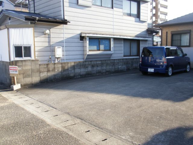 天神町月極駐車場