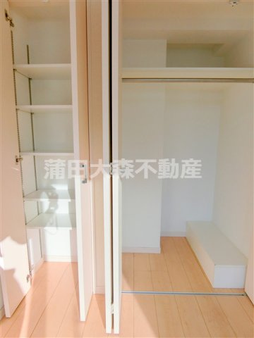 ヴォーガコルテ大森北の収納|洋室のクローゼット収納！