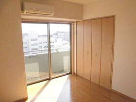 ＣＯＺＹ　ＣＯＵＲＴ　三軒茶屋　ＴＯＫＹＯの居間・リビング
