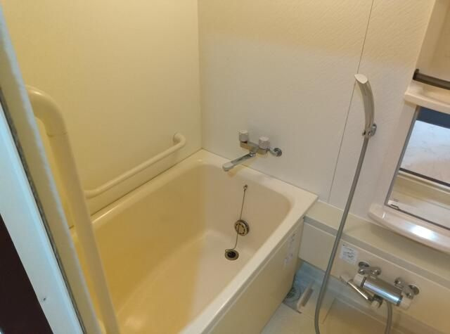 相模原市南区上鶴間６丁目の賃貸マンションの浴室