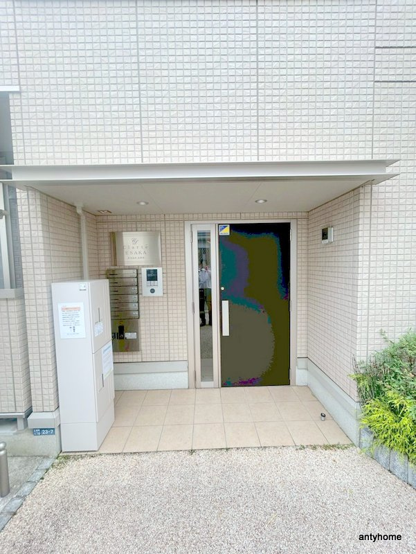 Clarte ESAKAのエントランス