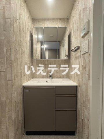 ワールドアイ神戸ハーバーランドⅢの洗面所