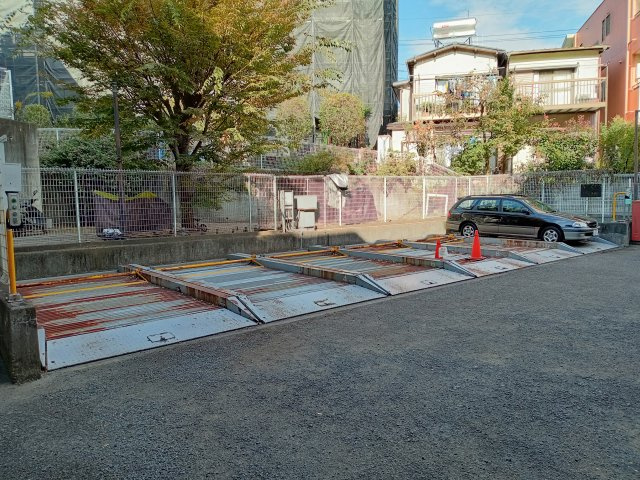 エクセラン・ヴィーの駐車場